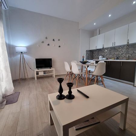 Cosy And Modern Appartment In Olympiada Extérieur photo