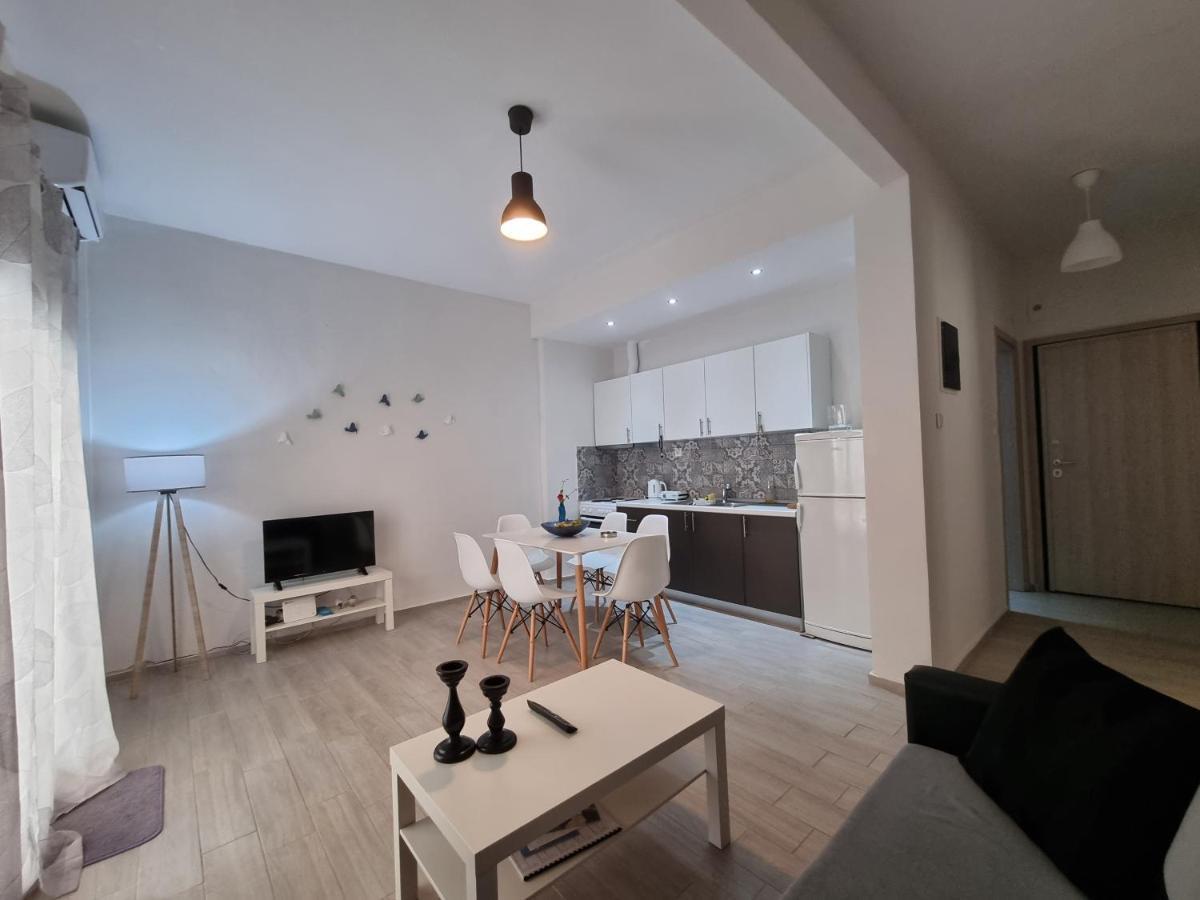 Cosy And Modern Appartment In Olympiada Extérieur photo
